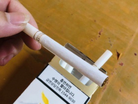 美国传奇(硬白韩国免税)香烟价格表_多少钱一盒2