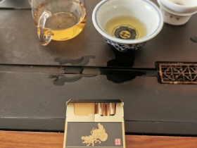 金圣(智圣出山金中支)香烟价格表_多少钱一盒6