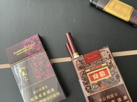 黄山(软徽商)香烟价格表_多少钱一盒3