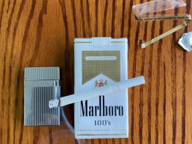 万宝路(美税软白100s)香烟价格表_多少钱一盒6