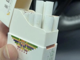黄鹤楼(硬攀登)香烟价格表_多少钱一盒5