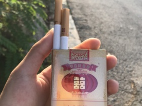 双喜(金01)香烟价格表_多少钱一盒3
