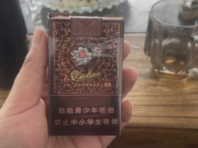 雪莲(岁月)香烟价格表_多少钱一盒2