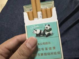 熊猫(硬经典)香烟价格表_绿猫多少钱一盒5