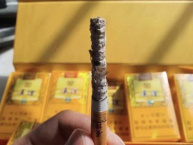 贵烟(硬小国酒香)香烟价格表_多少钱一盒5