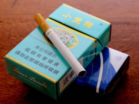 云烟(小熊猫)香烟价格表_2016年新版已上市多少钱一盒4