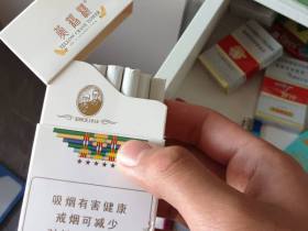 黄鹤楼(梯杷)香烟价格表_黄鹤楼梯杷3mg多少钱一盒1