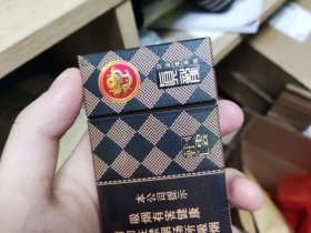 真龙(轩云新版)香烟价格表_批发价多少钱一盒6