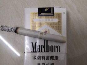 万宝路(软白)香烟价格表_批发价多少钱一盒3