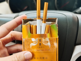 黄鹤楼(硬感恩中支)香烟价格表_多少钱一盒5