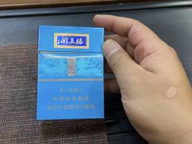 金圣(滕王阁长天)香烟价格表_多少钱一盒2