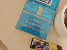 金圣(滕王阁长天)香烟价格表_多少钱一盒3