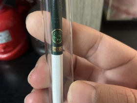 玉溪(翡翠)香烟价格表_多少钱一盒2