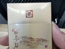 鸭绿江(硬金)香烟价格表_多少钱一盒3